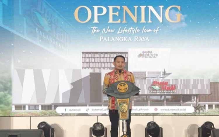 Wali Kota Palangka Raya Fairid Naparin (Foto : IST)