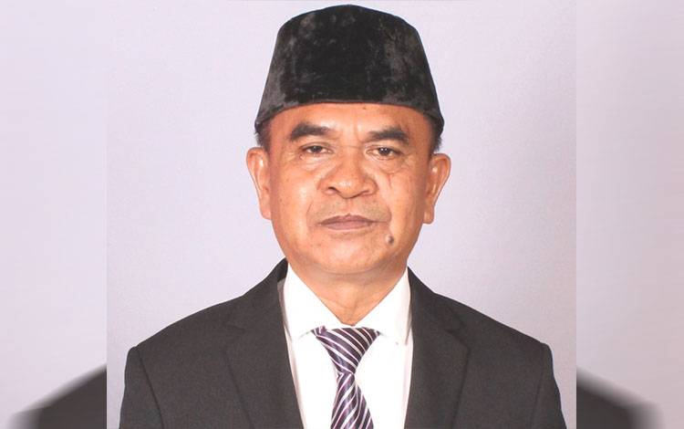 Kepala Disdalduk KB P3A Barito Utara, Silas Patiung. (Foto: Dhani)