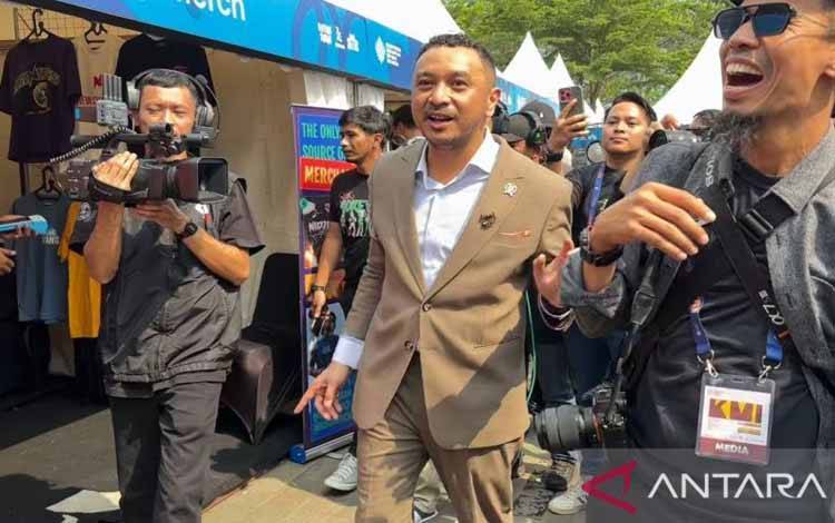 Wakil Menteri Kebudayaan Giring Ganesha Djumaryo saat ditemui usai penutupan Konferensi Musik Indonesia (KMI) 2025 di Jakarta, Sabtu (11/10/2025). ANTARA/ (Sinta Ambar)