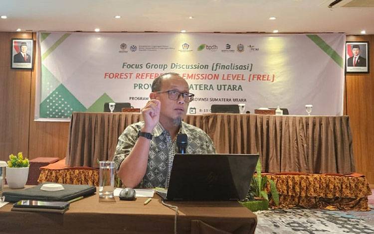 Final FGD penyusunan Renaksi dan FRL REDD+ Sumatera Utara resmi digelar. (FOTO: Dokumentasi Prof Rahmawaty untuk Borneonews)