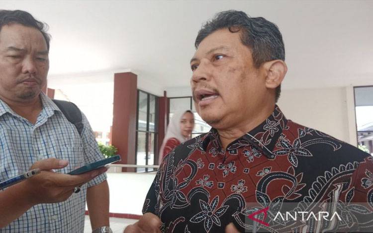 Direktur Utama BPJS Kesehatan Ali Ghufron Mukti di Kampus 3 Universitas Ahmad Dahlan (UAD), Yogyakarta, Sabtu (18/10/2025). ANTARA/Luqman Hakim