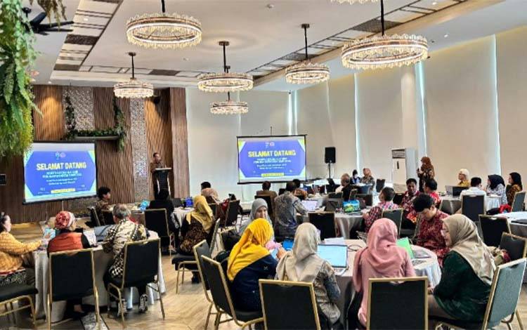 Sekretaris Daerah Kabupaten Kapuas, Usis I Sangkai, dalam kegiatan Uji Coba Alat Ukur Moralitas, Smart Governance Level 5, dan Simulasi Assessment Center bagi Jabatan Pimpinan Tinggi (JPT), Kamis, 6 November 2025, bertempat di Garden Meeting Room, Oakwood Suites Kuningan, Jakarta Selatan. (FOTO: Diskominfo Kps)