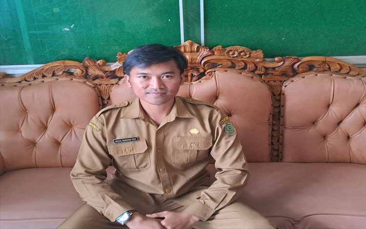 Lurah Kalawa, Arizal Burhana Fais. (FOTO : RETHA)
