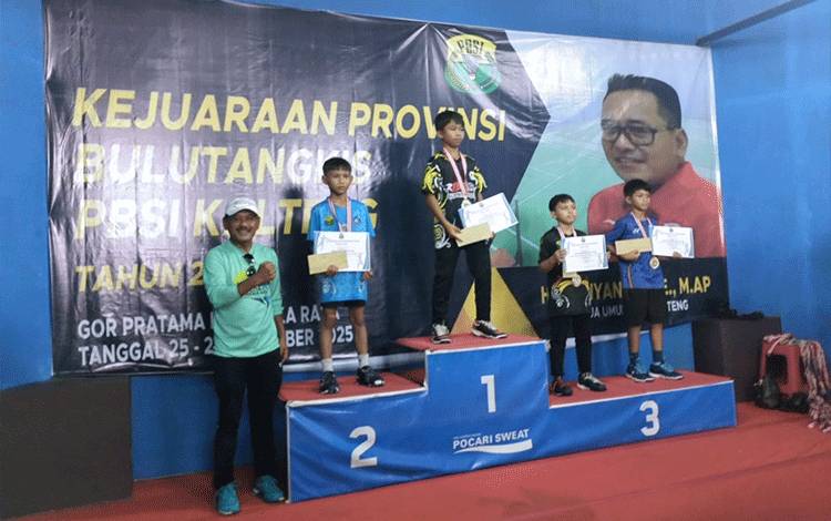 Penutupan dan penyerahan hadiah dalam Kejuaraan Provinsi Persatuan Bulutangkis Seluruh Indonesia atau Kejurprov PBSI Kalimantan Tengah 2025 sejak 25-27 November 2025. (FOTO: Istimewa)