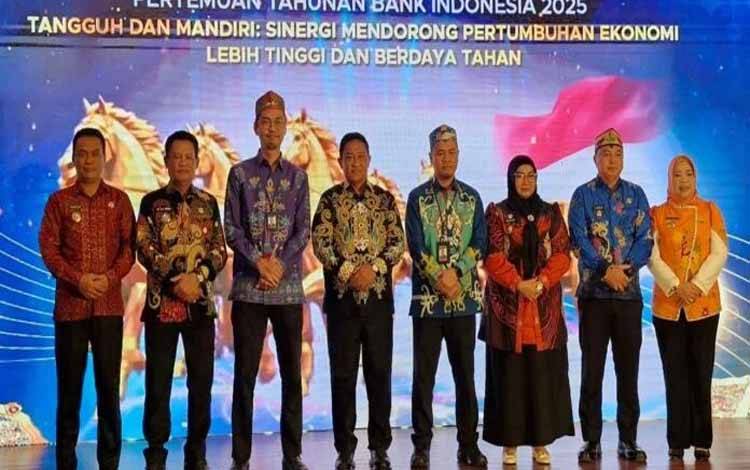 Bupati Seruyan Ahmad Selanorwanda menghadiri Pertemuan Tahunan Bank Indonesia (PTBI) Tahun 2025 yang digelar oleh Bank Indonesia (Foto : Ist)