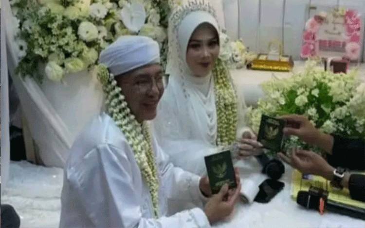 Prosesi akad nikah di Kuala Kapuas yang viral akibat nilai jujuran yang fantastis. (FOTO: Faridah)