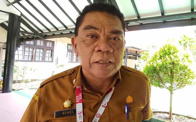 Plt Kepala Disbudpar Kotawaringin Timur Rihel. (FOTO: DEWIP)
