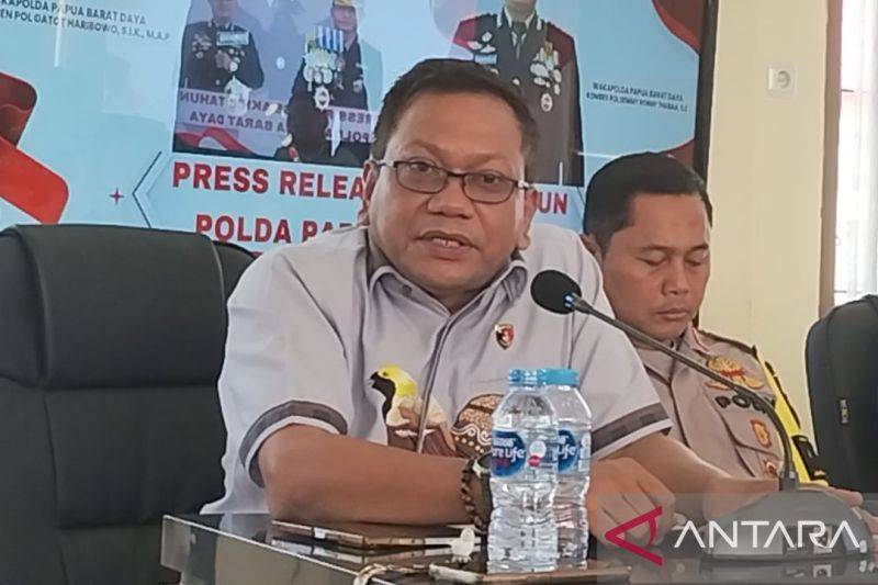 Dirreskrimum Polda Papua Barat Daya, Kombes Pol Junov Siregar (ANTARA/Yuvensius Lasa Banafanu)