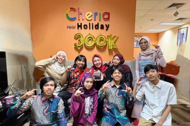 Cheriatna membawa keluarganya mewujudkan mimpi untuk membangun bisnis dari titik nol. ANTARA/HO-Cheria.