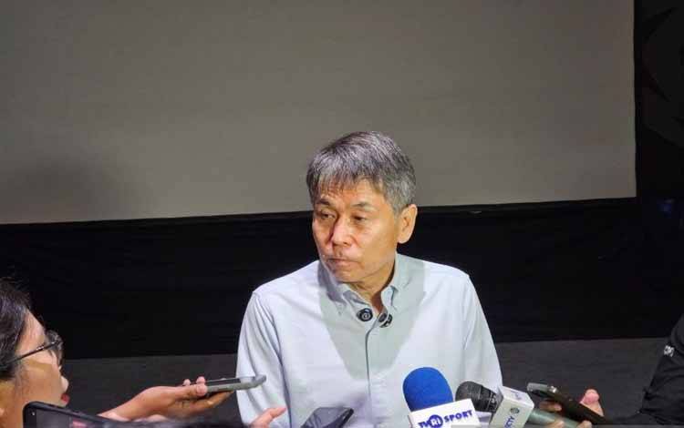 Ketua Komite Wasit PSSI, Yoshimi Ogawa, menjawab pertanyaan pewarta saat ditemui di GBK Arena, Jakarta, Rabu (21/1/2026). ANTARA/RAUF ADIPATI