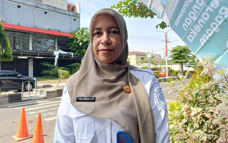 Pelaksana Tugas Kepala Dinas Pendidikan Kotawaringin Timur Yolanda Lonita Fenisia. (FOTO: DEWIP)