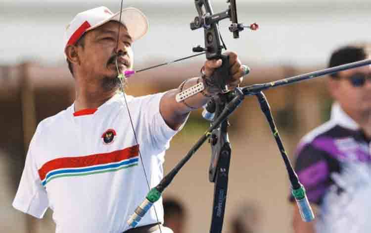 Atlet Para Panahan Indonesia, Kholidin dalam pertandingan nomor Individual Recurve Men Open, kejuaraan Asian Para Cup World Ranking Tournament di Bangkok, Thailand. ANTARA/HO-NPC Indonesia