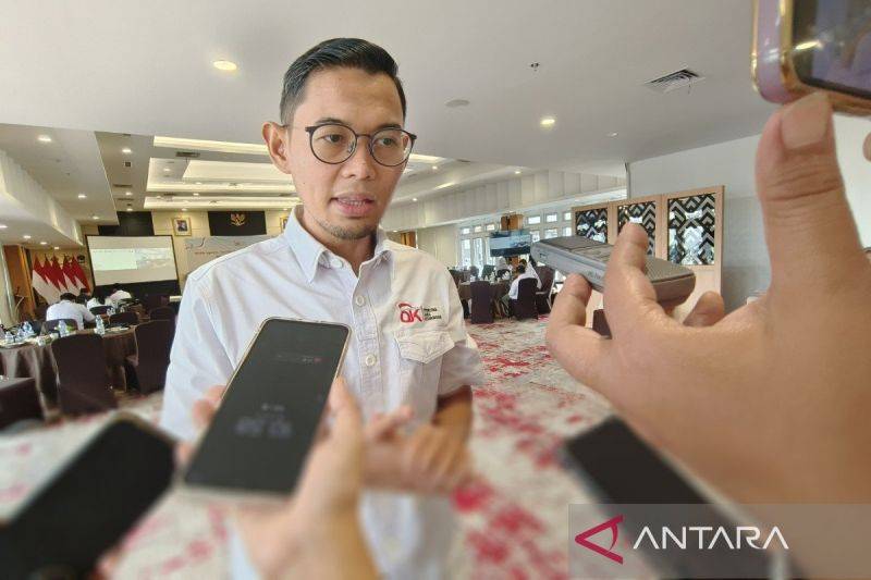 Kepala OJK Kalteng Primandanu Febriyan Aziz. (ANTARA/Muhammad Arif Hidayat)