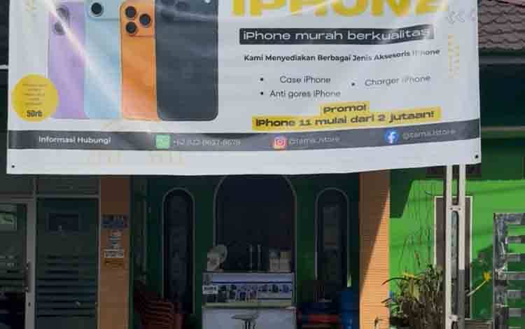 Lapak usaha sewa Iphone milik Pratama di Kuala Kapuas. (FOTO: Pratama)