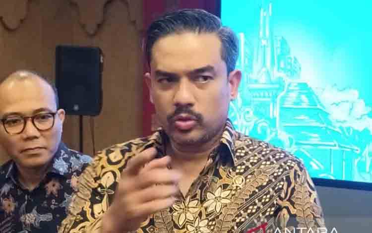 Menteri UMKM Maman Abdurrahman saat menghadiri Rapat Koordinasi Nasional Bidang UMKM dan Kewirausahaan di Yogyakarta, Kamis (5/2/2026). ANTARA/Victorianus Sat Pranyoto