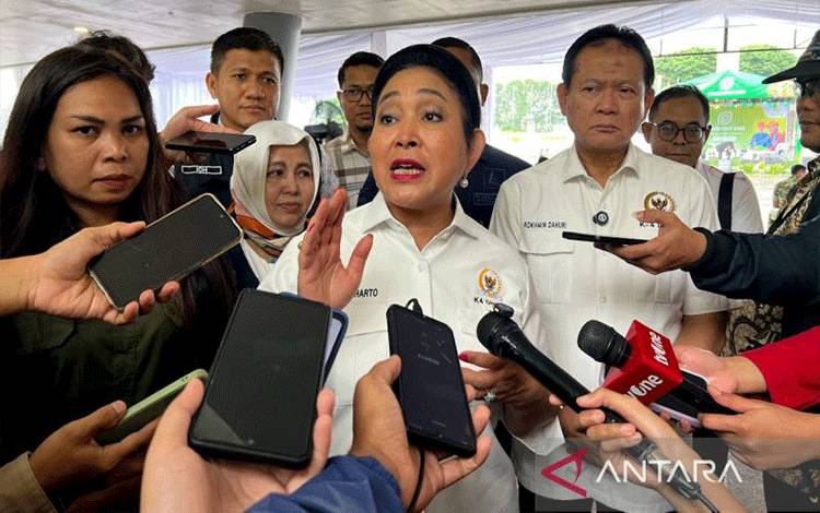Ketua Komisi IV DPR RI Siti Hediati Hariyadi atau yang akrab disapa Titiek Soeharto menjawab pertanyaan awak media di sela Talkshow Panen Fest 2026 di Jakarta, Sabtu (7/2/2026). ANTARA/Harianto
