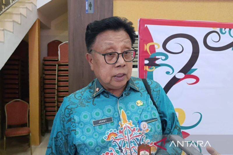 Kepala DKUKMPP Kotim Johny Tangkere. (ANTARA/Devita Maulina)