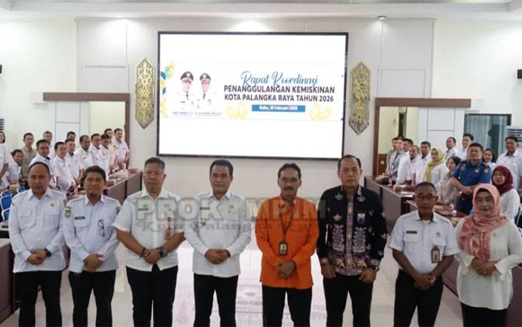 Rapat koordinasi penanggulangan kemiskinan di Palangka Raya. (FOTO: HUMAS)