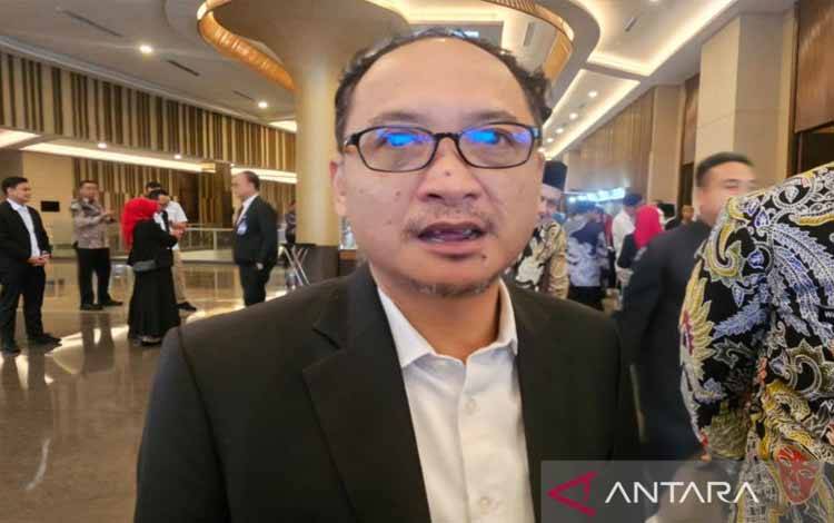 Sekretaris Jenderal DPP PKB Hasanuddin Wahid memberikan kepada wartawan di Kota Malang, Jawa Timur, Rabu (11/2/2026). ANTARA/Ananto Pradana