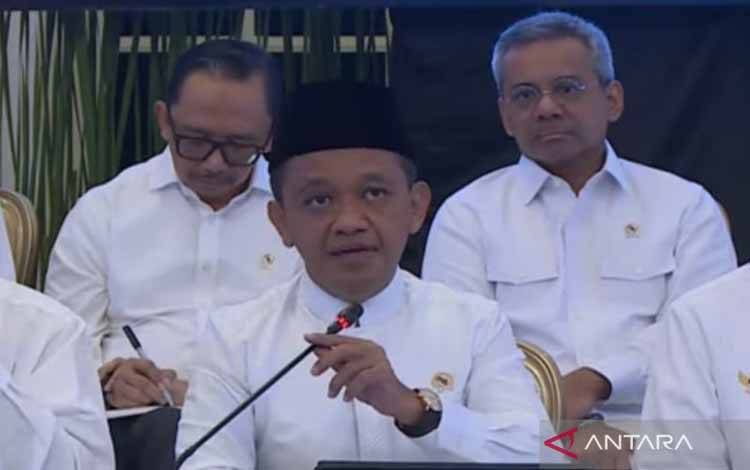 Menteri Energi dan Sumber Daya Mineral (ESDM) Bahlil Lahadalia dalam sidang kabinet paripurna di Istana Negara, Jakarta, Jumat (13/3/2026). ANTARA/YouTube Sekretariat Presiden