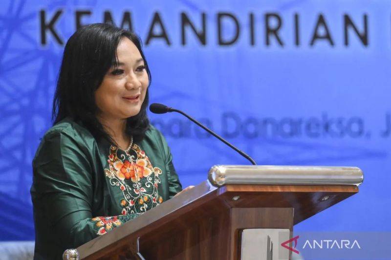 Direktur Eksekutif Indef Esther Sri Astuti. ANTARA FOTO/Hafidz Mubarak A/tom.