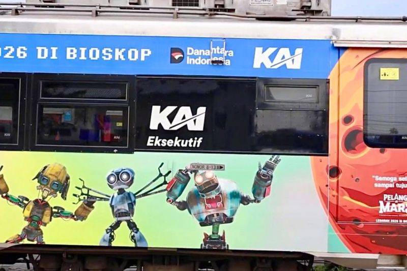 Kementerian Ekonomi Kreatif berkolaborasi dengan PT Kereta Api Indonesia (Persero) dan Mahakarya Pictures menghadirkan livery kereta serta seni instalasi stasiun yang terinspirasi dari film Pelangi di Mars. (ANTARA/HO-Kementerian Ekonomi Kreatif)
