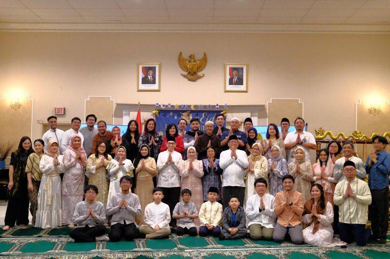 Masyarakat Muslim di Ottawa, Kanada, merayakan Hari Raya Idulfitri 1447 H di Kedutaan Besar Republik Indonesia di Ottawa, Kanada, Jumat (20/3/2026). (ANTARA/HO-KBRI Ottawa)