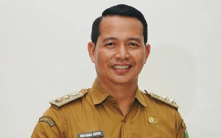 Lurah Langkai Muhamad Abidin (Foto : PATHUR)