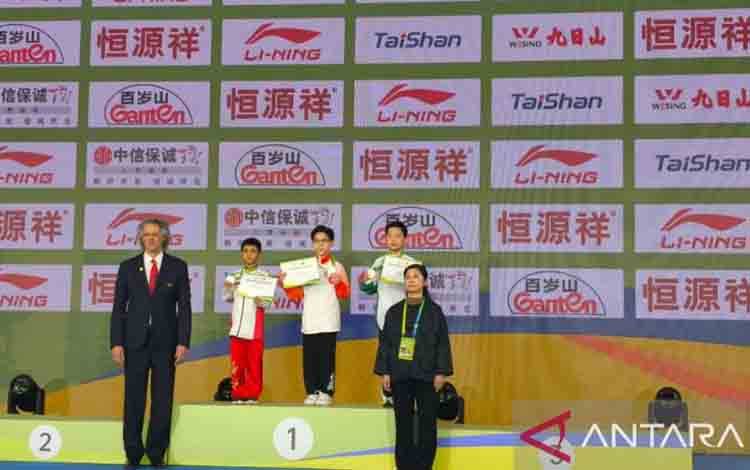 Atlet Jambi Zivan Abimanyu Rasendria tampil pada tiga nomor taolu berhasil raih dua medali perak pada Kejuaraan Dunia Wushu Junior di Tiongkok pada akhir Maret lalu. (ANTARA/HO/Humas Wushu Jambi)