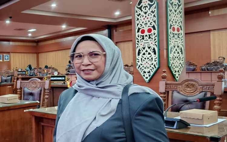 Ketua Komisi I DPRD Palangka Raya, Mukarramah (Foto:MARINI)