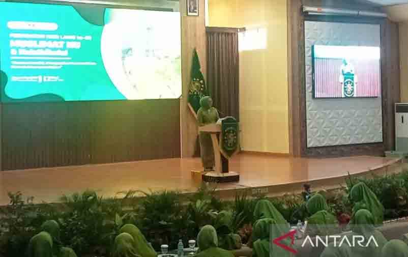 Menteri Pemberdayaan Perempuan dan Perlindungan Anak Arifatul Choiri Fauzi saat sambutan pada acara Harlah Muslimat NU ke-80 di UIN Sunan Kalijaga Yogyakarta. Minggu (12/4/2026) ANTARA/Hery Sidik