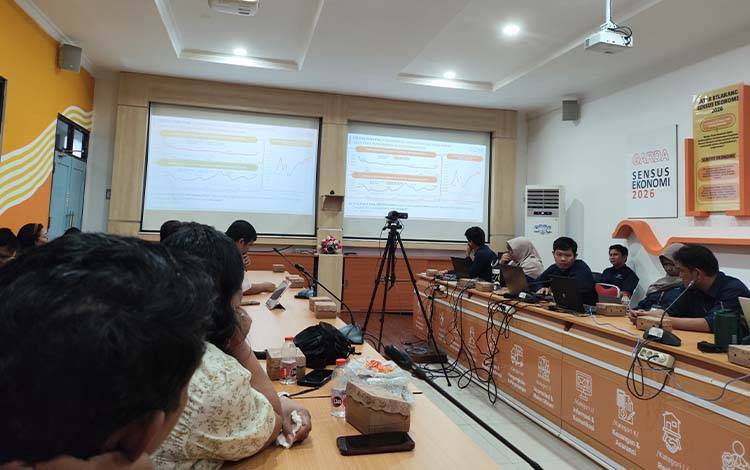 Penyampaian berita resmi statistik pada Senin, 4 Mei 2026, terutama pada komoditas ekspor Provinsi Kalimantan Tengah. (FOTO: TESTI PRISCILLA)
