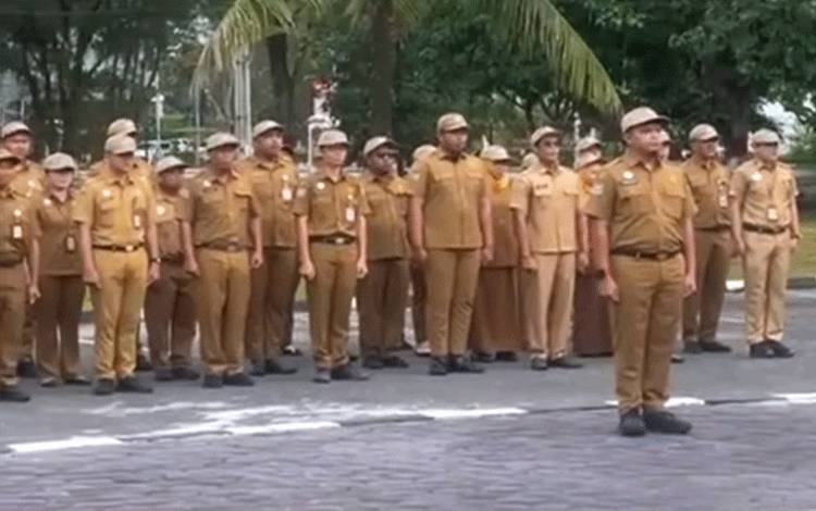 Apel pegawai pemprov Kalteng. Evaluasi Latsar CPNS Kalteng menekankan pentingnya perubahan kinerja ASN. (FOTO:BKD KALTENG)