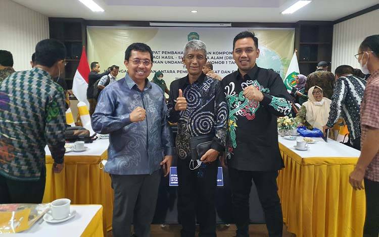 Kepala Dinas Perkebunan Kalteng Rizky Ramadhana Badjuri saat mengikuti rapat pembahasan DBH-SDA kelapa sawit di Jakarta. (FOTO: IST)