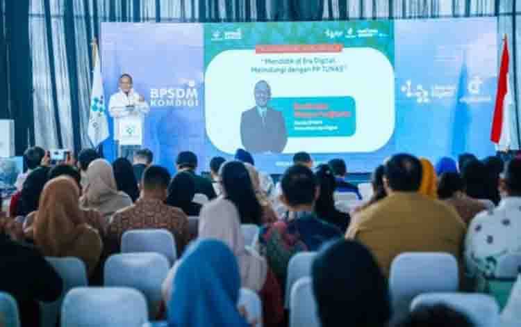 Kepala BPSDM Komdigi Boni Pudjianto saat memberikan sambutan pada kegiatan Literasi Digital Hari Pendidikan Nasional di Garuda Spark Innovation Hub, FX Sudirman, Jakarta Pusat, Senin (25/06/2026). (ANTARA/Komdigi)
