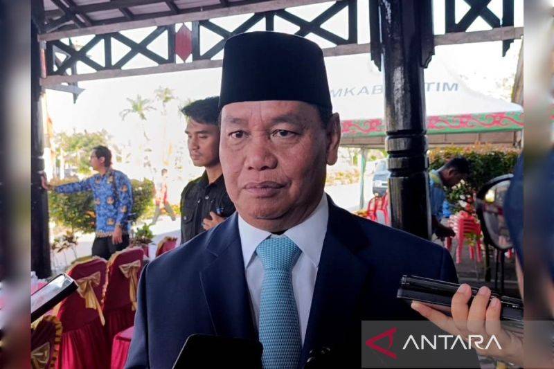 Bupati Kotawaringin Timur Halikinnor. (ANTARA/Devita Maulina)