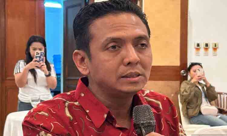Wakil Ketua LPSK Wawan Fahrudin dalam media gathering di Bandung, Jawa Barat, Selasa (4/11/2025) malam. (ANTARA/Agatha Olivia Victoria)