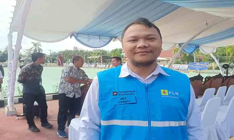 Manager ULP Pulang Pisau, Apryanto Redyana saat menjelaskan pemadaman listrik bergilir di Pulang Pisau. Rabu, 1 Juni 2026.