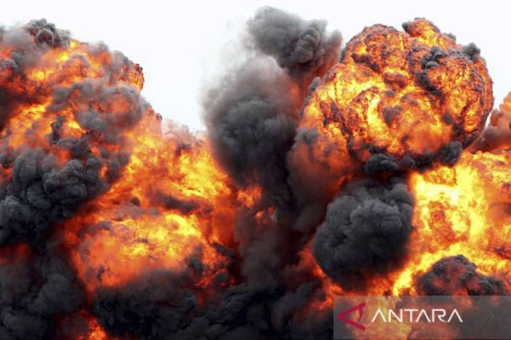 Ilustrasi - Sebuah ledakan di pabrik kembang api di China tengah menewaskan 21 orang dan melukai 61 lainnya. ANTARA/Pixabay/pri.