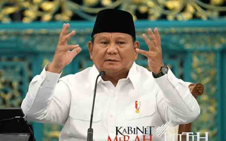 Presiden RI Prabowo Subianto menyampaikan pidato dalam Sidang Kabinet Paripurna yang digelardi Istana Kepresidenan Jakarta, Senin (20/7/2026). (ANTARA/HO-YouTube Sekretariat Presiden/Aditya Ramadhan)