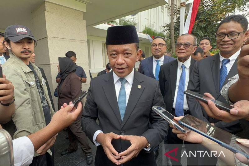 Menteri Energi dan Sumber Daya Mineral (ESDM) Bahlil Lahadalia. ANTARA/Putu Indah Savitri/aa.