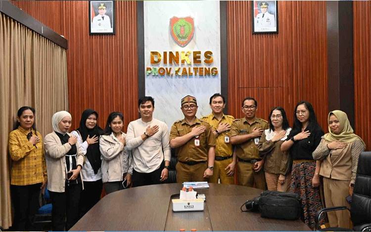 Foto bersama peserta Penugasan Khusus Sumber Daya Manusia Kesehatan Provinsi Kalimantan Tengah Tahun 2026 (FOTO: DINKES KALTENG)