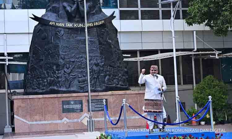Sekretaris Jenderal Kementerian Komunikasi dan Digital Ismail dalam upacara memperingati Hari Ulang Tahun ke-81 RI di Kantor Kemkomdigi, Jakarta Pusat, Senin (17/8/2026) (ANTARA/HO-Kementerian Komunikasi dan Digital)