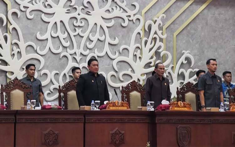 Wakil Gubernur Kalimantan Tengah Edy Pratowo dalam Rapat Paripurna Ke-8. (FOTO: BIRO ADPIM KALTENG)