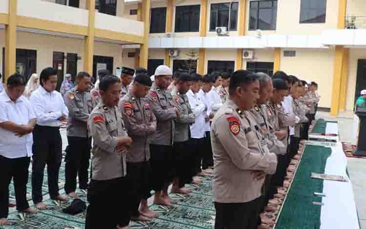Polresta Palangka Raya Gelar Salat Istisqa Mohon Hujan