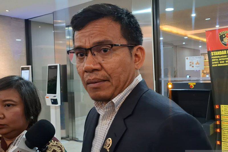 Komisioner Pemantauan dan Penyelidikan Komnas HAM Saurlin P. Siagian memberikan keterangan pers di Gedung Bareskrim Polri, Jakarta, Senin (31/8/2026). ANTARA/Nadia Putri Rahmani
