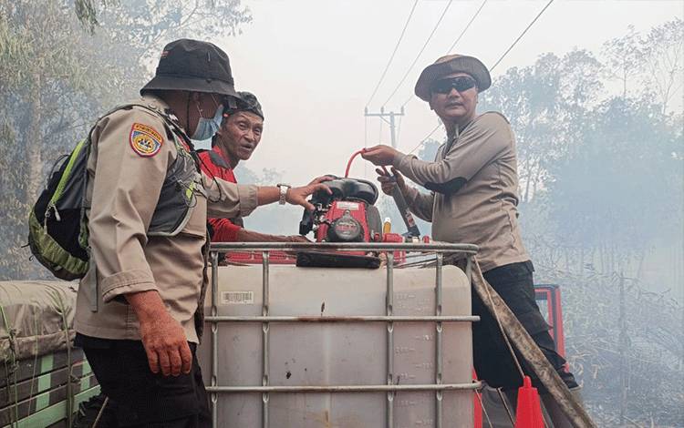Karhutla Meluas di Desa Dayu Barito Timur, Tim Gabungan Berhasil Kendalikan Sekitar 3 Hektare Lahan
