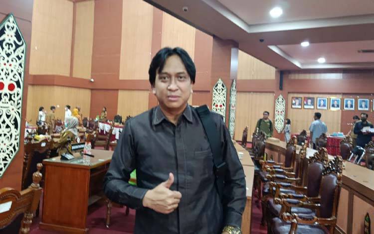 Anggota DPRD Palangka Raya Arthur Apriossi Tuwan. (FOTO: MARINI)