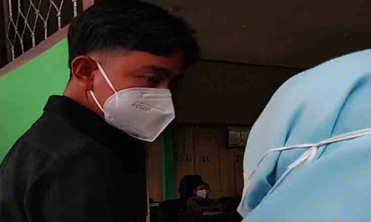 Wakil Presiden Republik Indonesia Gibran Rakabuming di SDN 2 Petuk Katimpun, Kota Palangka Raya, memberikan semangat tersendiri bagi para siswa. (FOTO: ELINA )