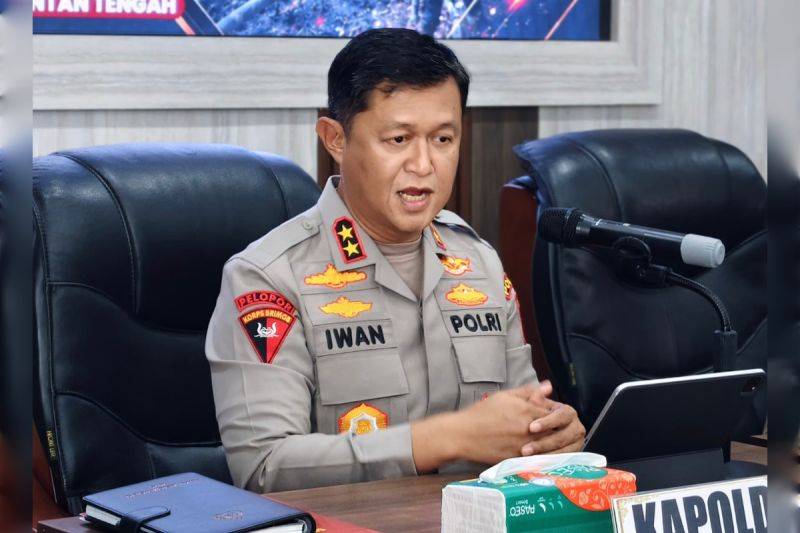 Kapolda Kalteng Irjen Pol Iwan Kurniawan. (ANTARA/HO-Polda Kalteng)